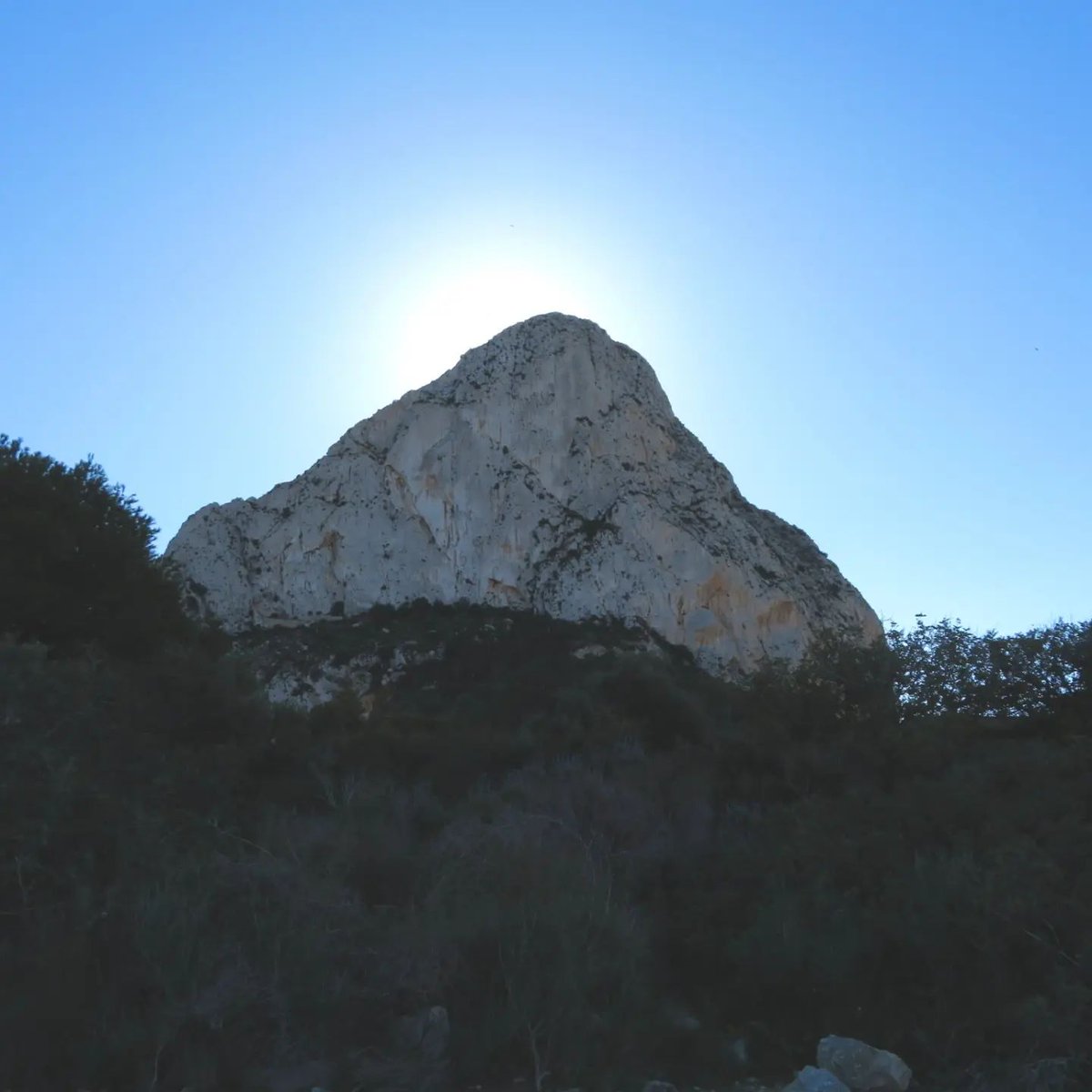 ExpeditionFoods's tweet photo. "Feeling very lucky to be able to get some scrambling done in winter sunshine."
#fuellingadventure #spanishrocks #scramblingrocks #limestone #getoutdoors #freezedried #costablanca https://t.co/ou2WTOjgEV