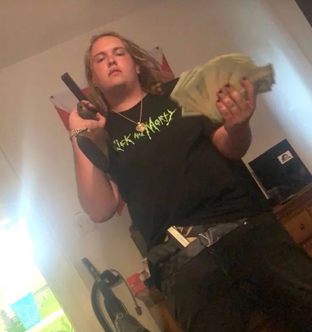 saintohi0's tweet photo. a collection of men i have seen on tinder https://t.co/UDHXujNizj