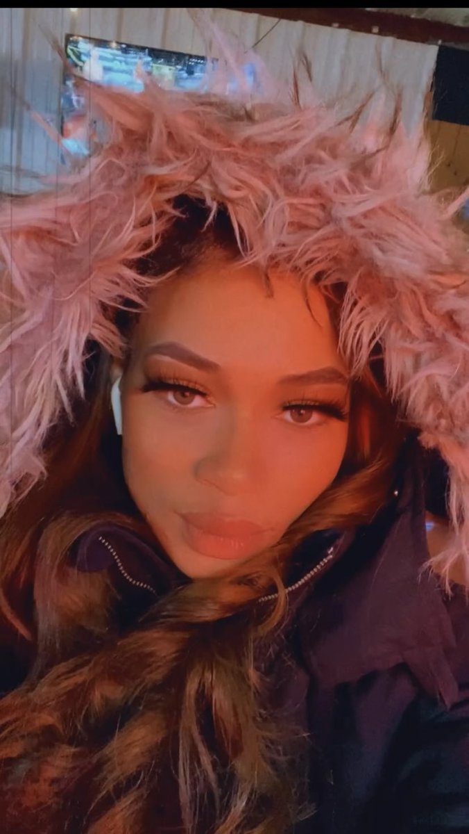 _deessy_'s tweet image. You didn’t sneeze but I blessed you😇😌