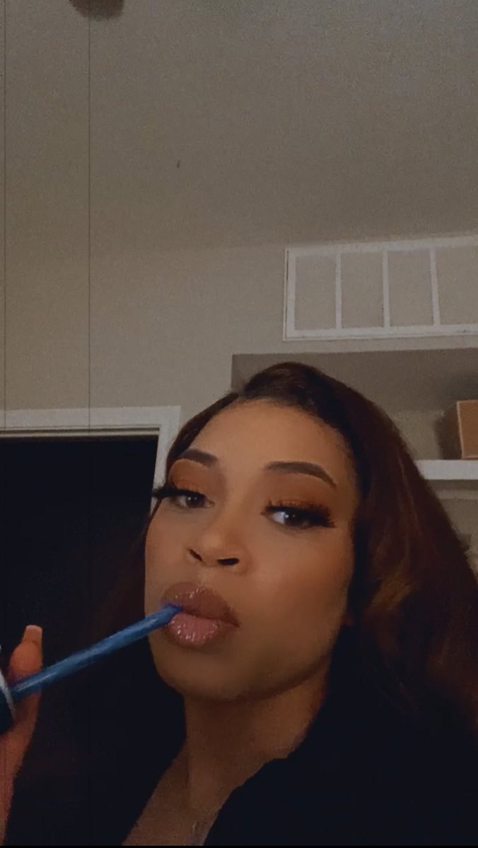 _deessy_'s tweet image. You didn’t sneeze but I blessed you😇😌