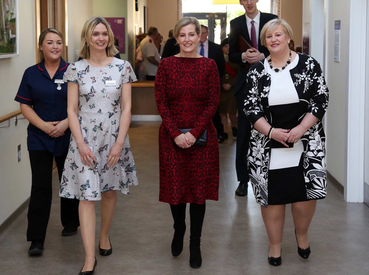 replicateroyals's tweet photo. This Hobbs dress is giving us Countess of Wessex vibes! 

It reminds us of a piece from Alaïa that Sophie has worn - and is on sale! 
https://t.co/ABziC6KWFg

📸 NI Office https://t.co/Z0R9Z3S9PJ