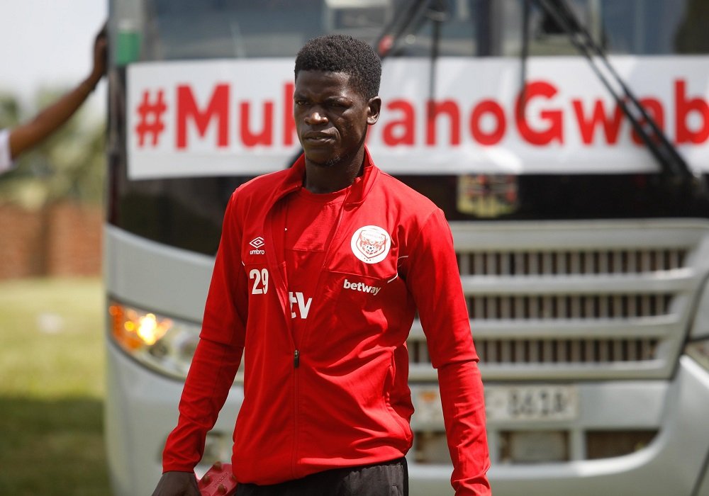 BryanAheebwa's tweet photo. Express' only two red cards so far this season have been shown to Enock Ssebagaala 

Came on as a substitute in his side's one-all with Onduparaka &amp; was shown red in the 85th minute.

Was a substitute again today as the Red Eagles beat PCCP 3-0 &amp; was sent off in the 86th minute. https://t.co/HdO0ltPzzB
