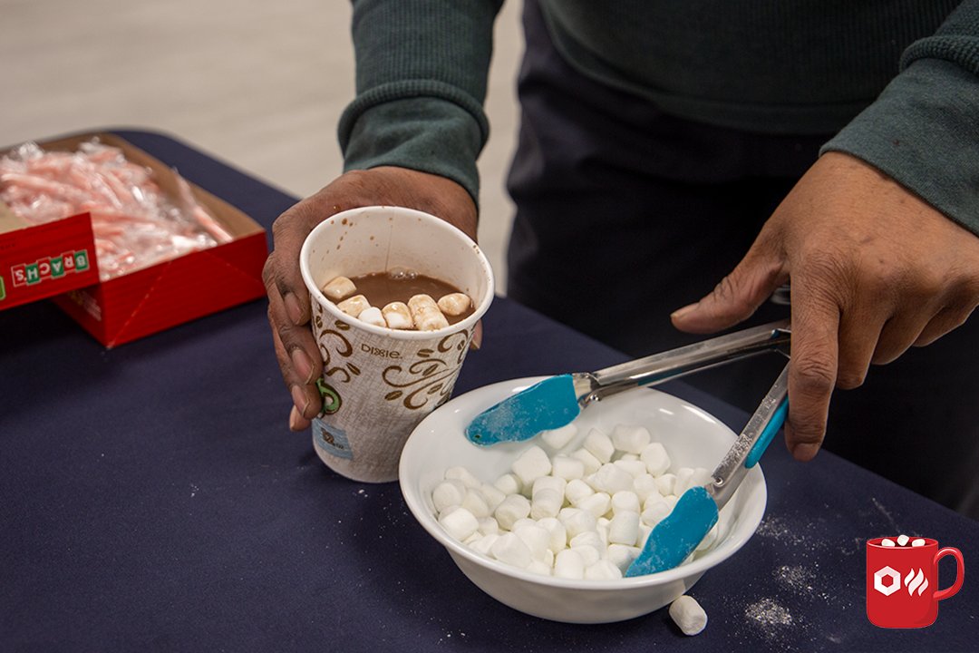 MidAmDisplay's tweet image. With the low temperature, we wanted to help warm up our hardworking employees. The solution? A Hot Cocoa Day! We also provided @Hostess treats for a delicious pairing. 
#hotcocoa #hotchocolate #chocolate #cocoa #marshmallow #treats #delicious #hostess #food #swissmiss #winter