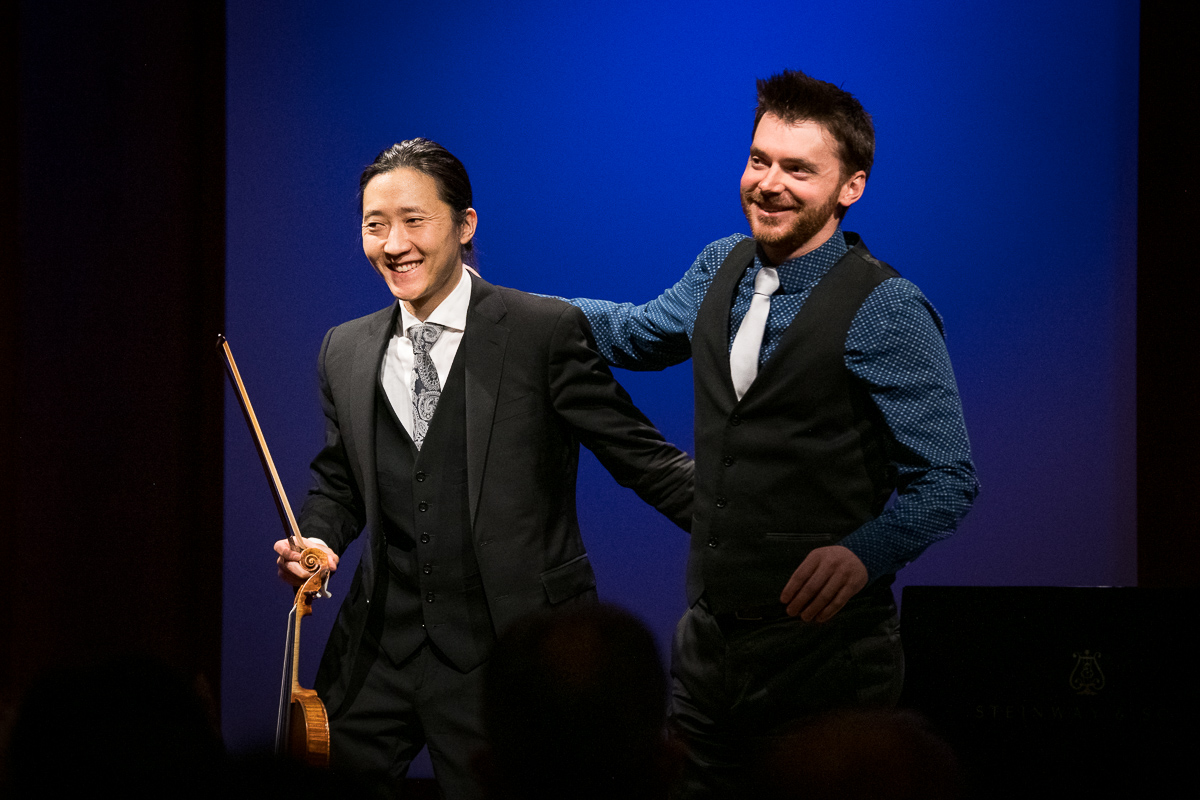 chambermusic's tweet photo. Check out these photos from Thursday's Art of the Recital with @SeanLeeViolin and @peterduganpiano!
Thanks to all who attended the incredible concert!
Photo credit: Cherylynn Tsushima.
#CMSLC #RoseStudio https://t.co/h5HexwM3BM