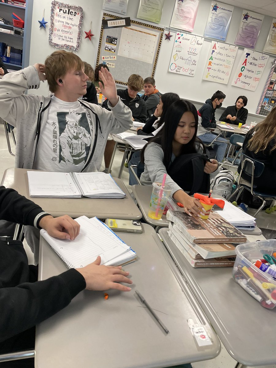 FRHSschneider's tweet photo. 🇺🇸 cold war 🇺🇸 @KISDSStudies @FossilRidgeKISD https://t.co/3iftXy51tD