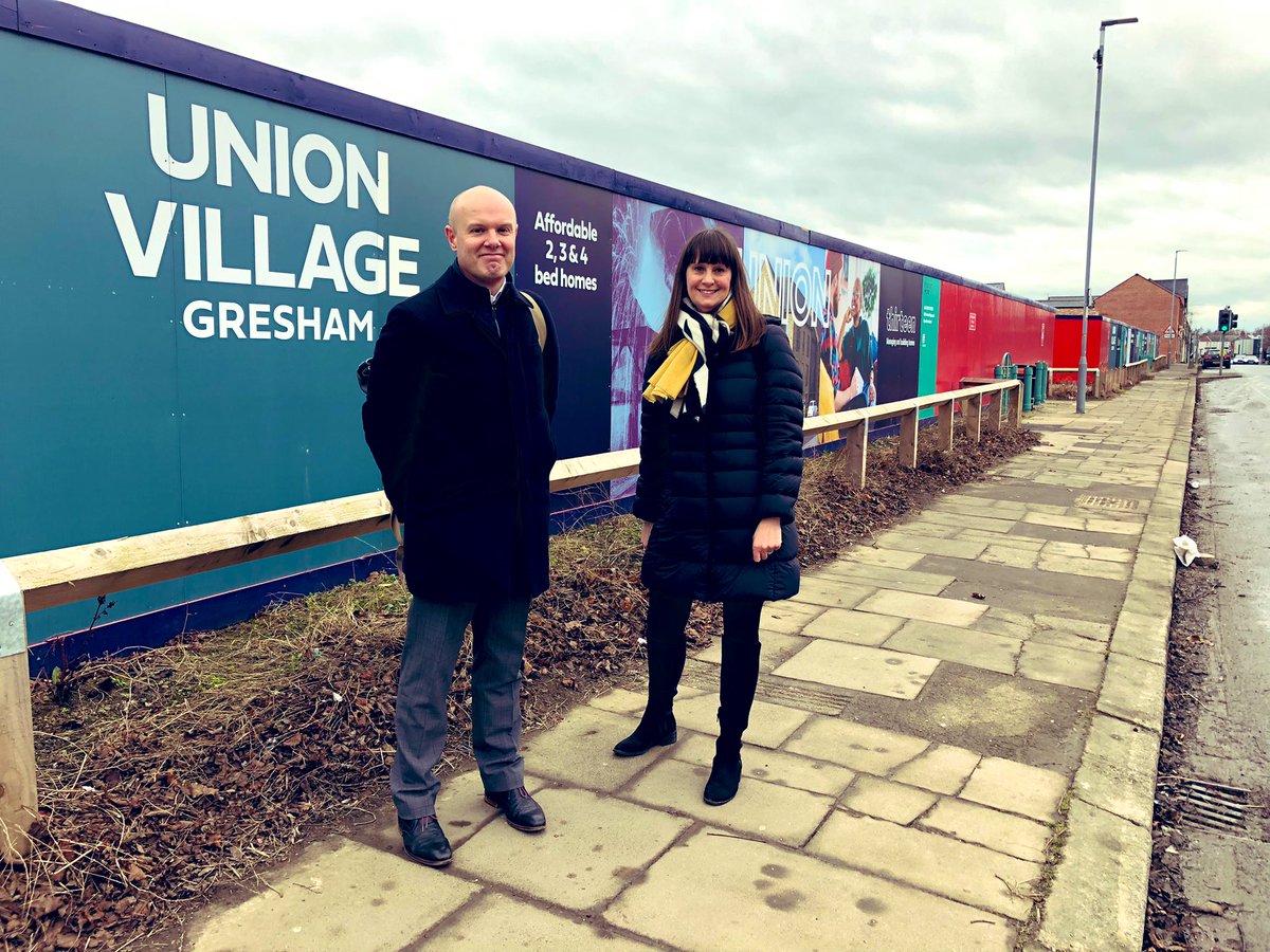 Great to visit #Middlesbrough with <a href="/ianpwardle/">Ian Wardle</a> Chief Exec @thirteen_group

Good to see BoHouse North + Thirteen’s Gresham development - both excellent examples of housing-led regeneration + the role of housing associations as place-makers.

#ukhousing #levellingup #regeneration