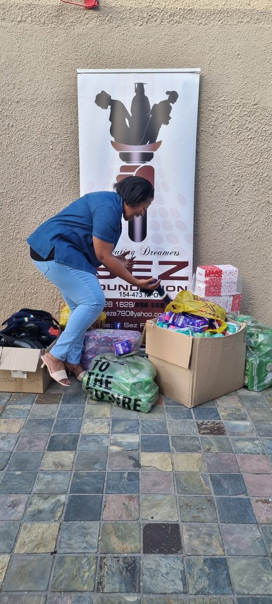 sezfoundation's tweet photo. Build up, back to school visit to Portia Shabangu School .Thank you to our sponsor of sanitary towels Swaziserve Inc,socks Mrs Mpumalanga Finalist Nosipho Mofokeng,shoes Mr Nkosi and his colleagues from ABSA &amp; all our partners for making this possible.#BackToSchool https://t.co/TfvW2QEqnZ