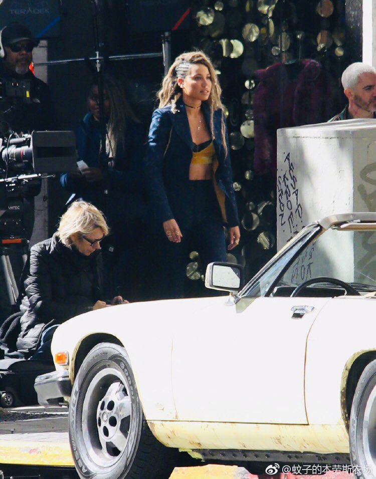 HotGirIDia's tweet photo. throwback to me filming #BirdsOfPrey, filming that was the best few weeks of my life. that was right after #Company dropped 😩😮💨 stream #BossBtch & #SwayWithMe from the official soundtrack!! https://t.co/47wj2i7cYg