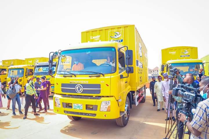 usmanyusuf's tweet photo. 27 Trunks of the Nigerian Postal Service (NIPOST) for e-Commerce, Courier &amp; Cargo distribution all over the country, launched were launched by the Minister of Communications and Digital Economy, Prof. Isa Ali Ibrahim Pantami. https://t.co/feIWOekWAB