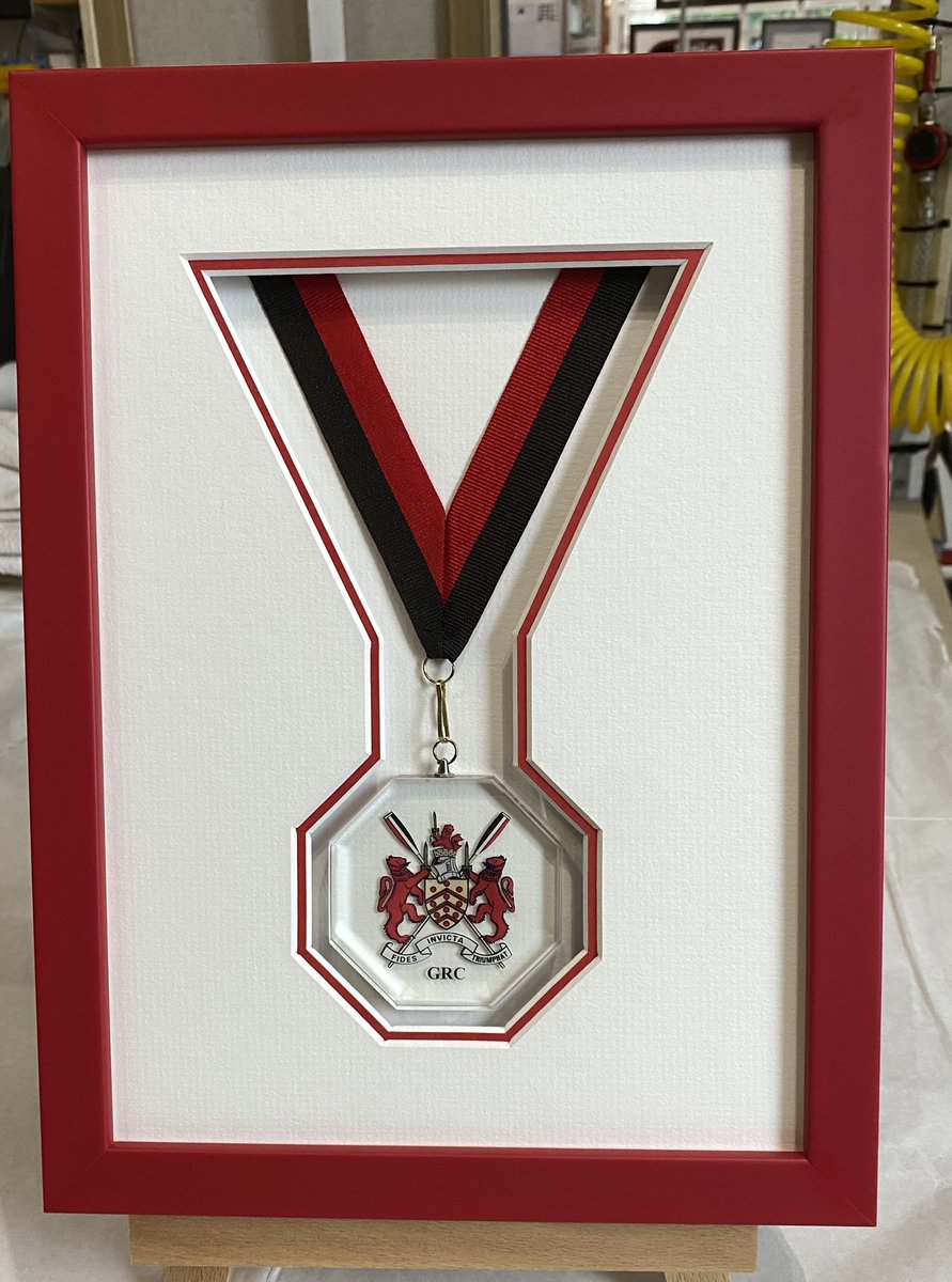 YPFOld's tweet image. We finished framing this Gloucester Rowing Club medal today. Invisible glass used for ultimate clarity #WorcestershireHour