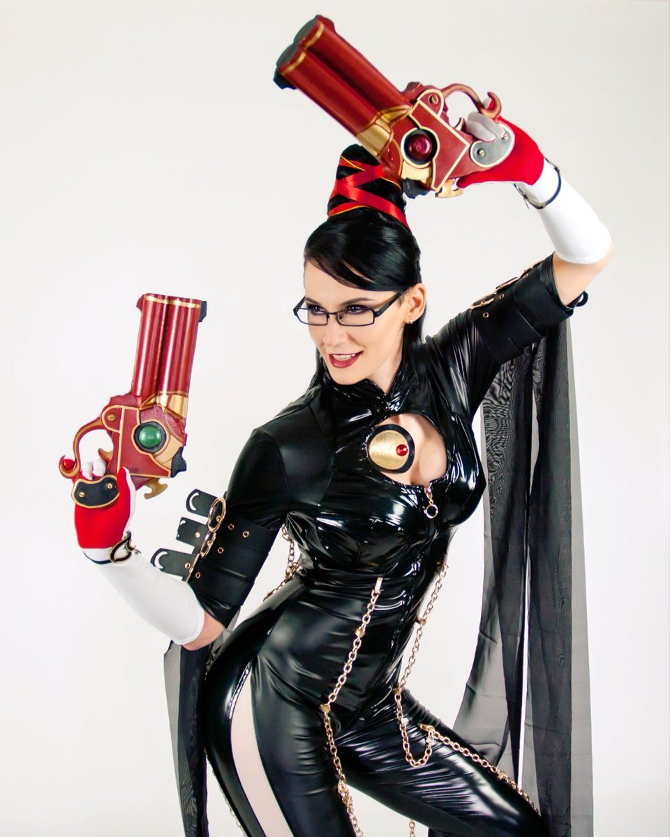 'Yours is a face only a mother could love, and one that I could never forget.'
🖤🔥🖤
Photo by Super Mediocre Photography
🖤🔥🖤
#bayonetta #bayonettacosplay