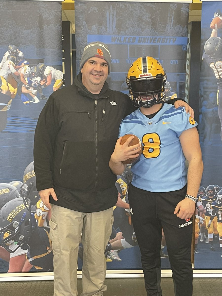 ChrisMerrill118's tweet photo. Had a great visit at @WilkesFootball today https://t.co/rmLGh2N3fS