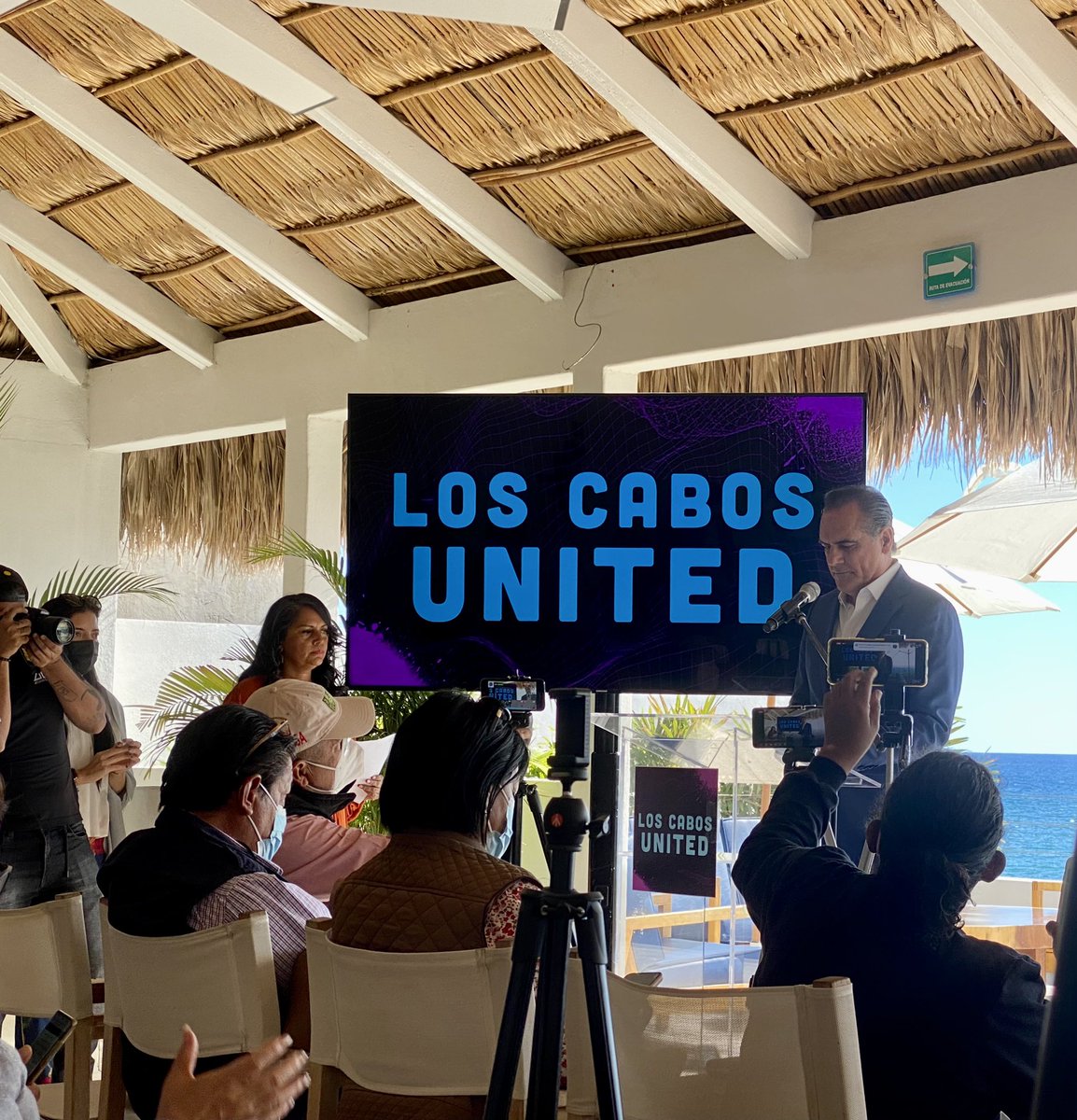 MeteGoI_'s tweet photo. El pasado 25 de enero tuvimos la oportunidad de asistir a la rueda de prensa de la presentación del nuevo equipo de futbol profesional en Los Cabos, México. (1/6) https://t.co/MzPKfRveFj