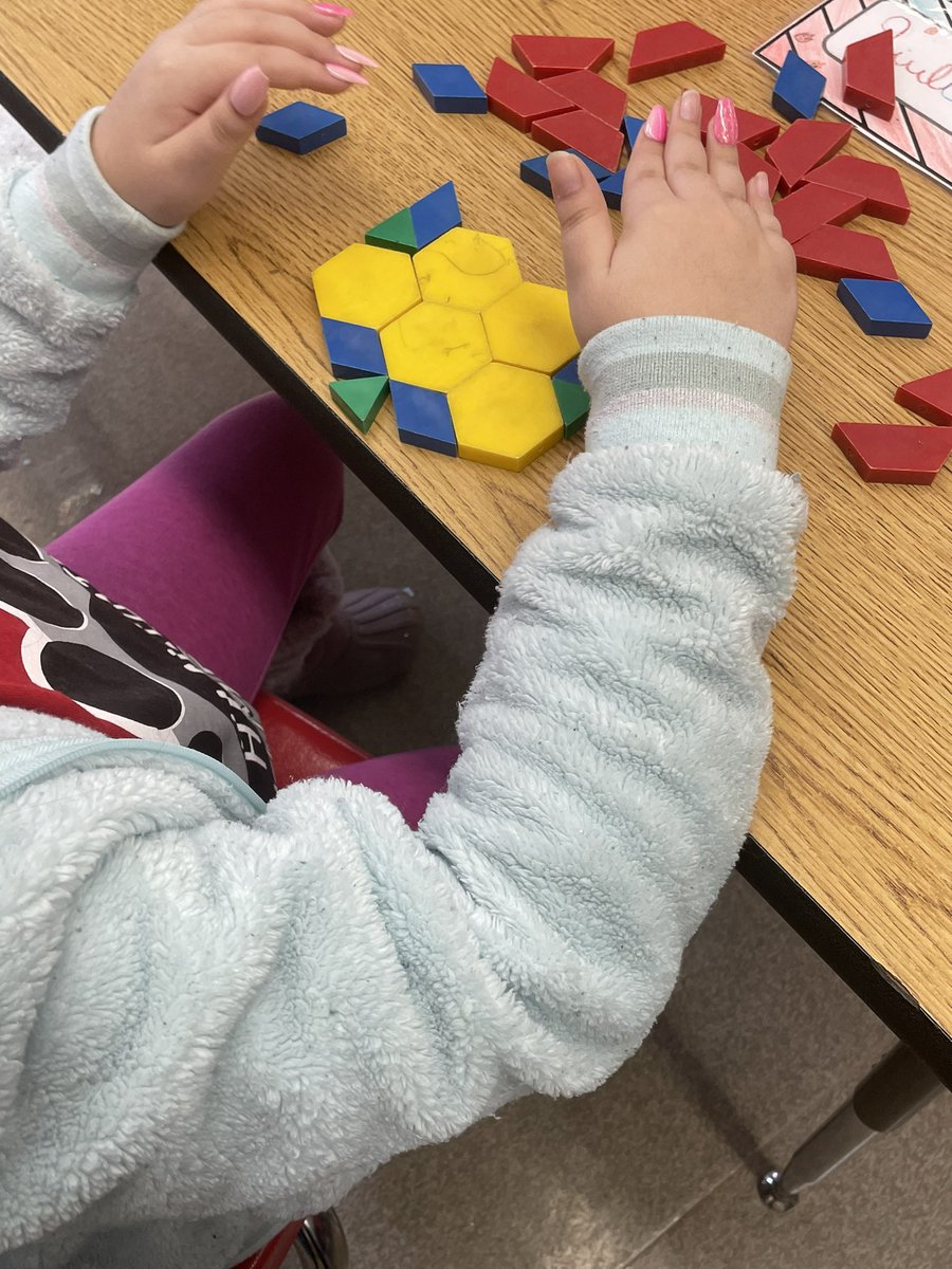 gillespiebsd100's tweet photo. Some Friday Math fun in 3GL! https://t.co/DmC5X8aCdL