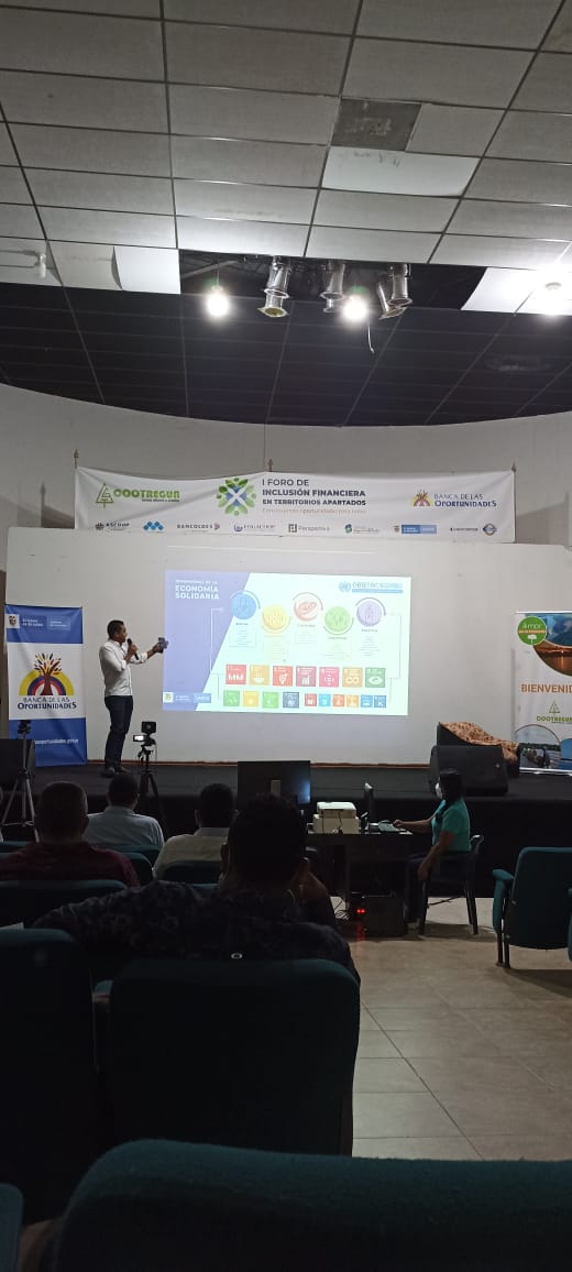 SoyPerspectiva's tweet photo. #PerspectivaSeDigitaliza #PrimerForoInclusionFinanciera
La conferencia de Luis Miguel Sierra sobre el papel de #Visionamos en la inclusión financiera del sector solidario, dónde se pone a disposición de los asociados, la oportunidad de acceder a los servicios financieros (hilo) https://t.co/qFDHzuYivj
