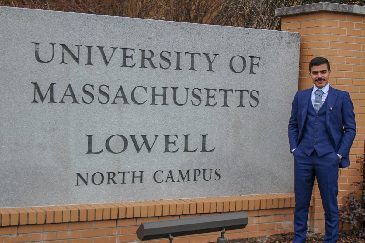 ( وَآخِرُ دَعْوَاهُمْ أَنِ الْحَمْدُ لِلّهِ رَبِّ الْعَالَمِينَ ) 

تم بحمدالله وفضله تخرجي من جامعة   
University of Massachusetts - Lowell 
و حصولي على درجة البكالوريوس 
 في تخصص الهندسة الكهربائية
بتقدير امتياز مع مرتبة الشرف 

م. مبارك محمد الدوسري