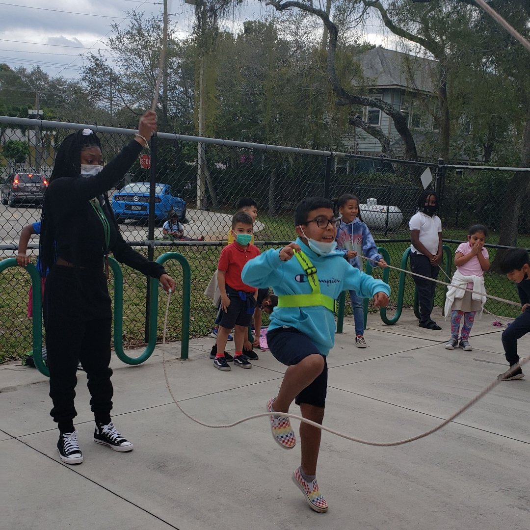 YMCAofSPBC's tweet photo. Double Dutch is way more than jumping! Our youth are developing skills like collaboration, hand eye coordination, rhythmic movement and more! Experiences like this are made possible thanks to our partnership with @PrimeTimePBC.
#PrimeTimePBC #QualityOST #QualityAfterschool https://t.co/L8TE45Lvx9