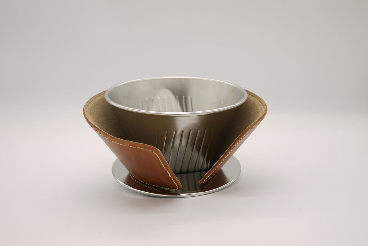 sprudge's tweet image. Introducing The Steadfast Coffee Brewer From Nothin Coffee Founder Hyunjun Kim bit.ly/3IJhU3V #pressrelease #sprudge #steadfastbrewer