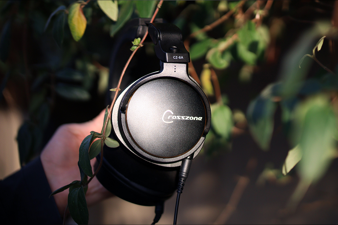 audioheavenrev's tweet photo. More photos with the amazing CZ-8A Headphone from Crosszone! If you like a wide soundstage, and are looking for a closed back headphone, you can check my full review on them, here 

https://t.co/MKLQ60vDiK

#headphones #crosszone #audiophile #art https://t.co/DMeylEKfnm