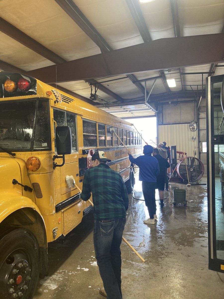 R7 Superintendent tweet media