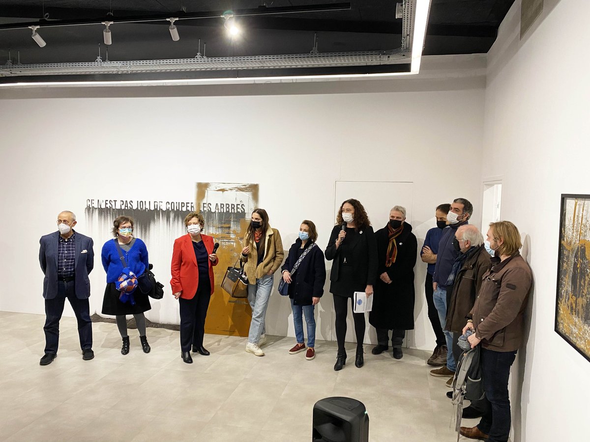 👉 Announcement / The 6 shortlisted artists for the Drawing Now 2022 Prize are: 
— Alice Anderson 
— Marion Charlet 
— Kubra Khademi  
— Lenny Rébéré 
— Karine Rougier 
— Claire Trotignon
The winner will be announced at the opening of the fair in May! #prixdrawingnow #artfair
