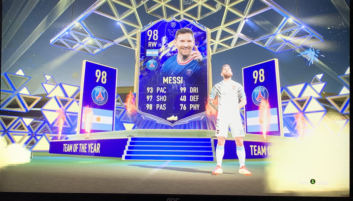 Nahhhh no way first fifa I’ve ever gotten good pack luck