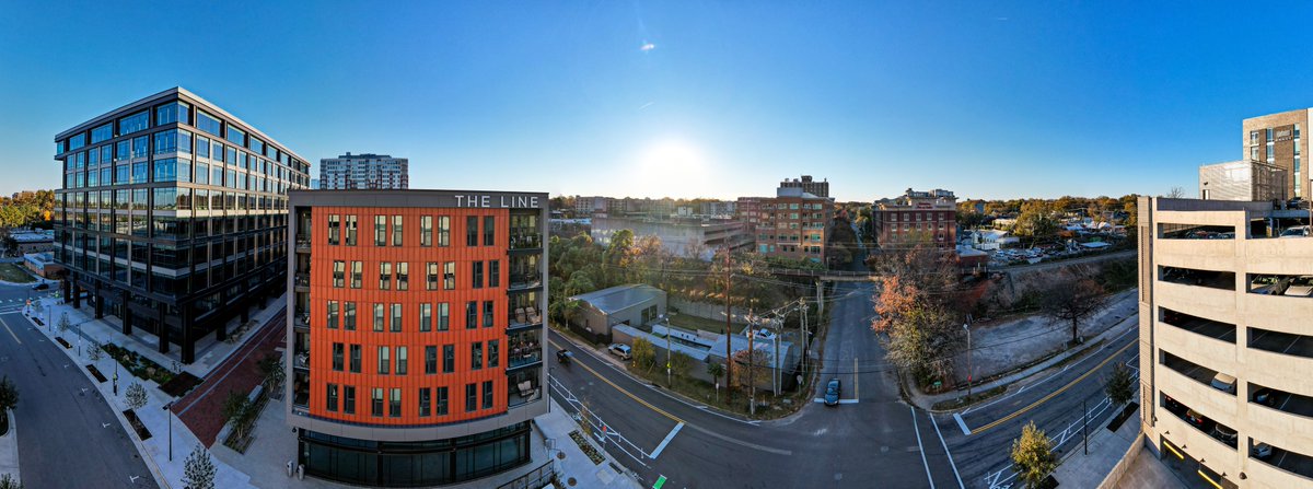 BOSdigital's tweet image. 👉 'New Year, New Spots' in Downtown Raleigh: Smoky Hollow 🏙 Check out one of Downtown Raleigh's newest spots for urban style retail, living, and restaurants–coming soon! #SmokyHollow #DowntownRaleigh #RaleighSkyline #RaleighRestaurants #RaleighRetail #RaleighNC