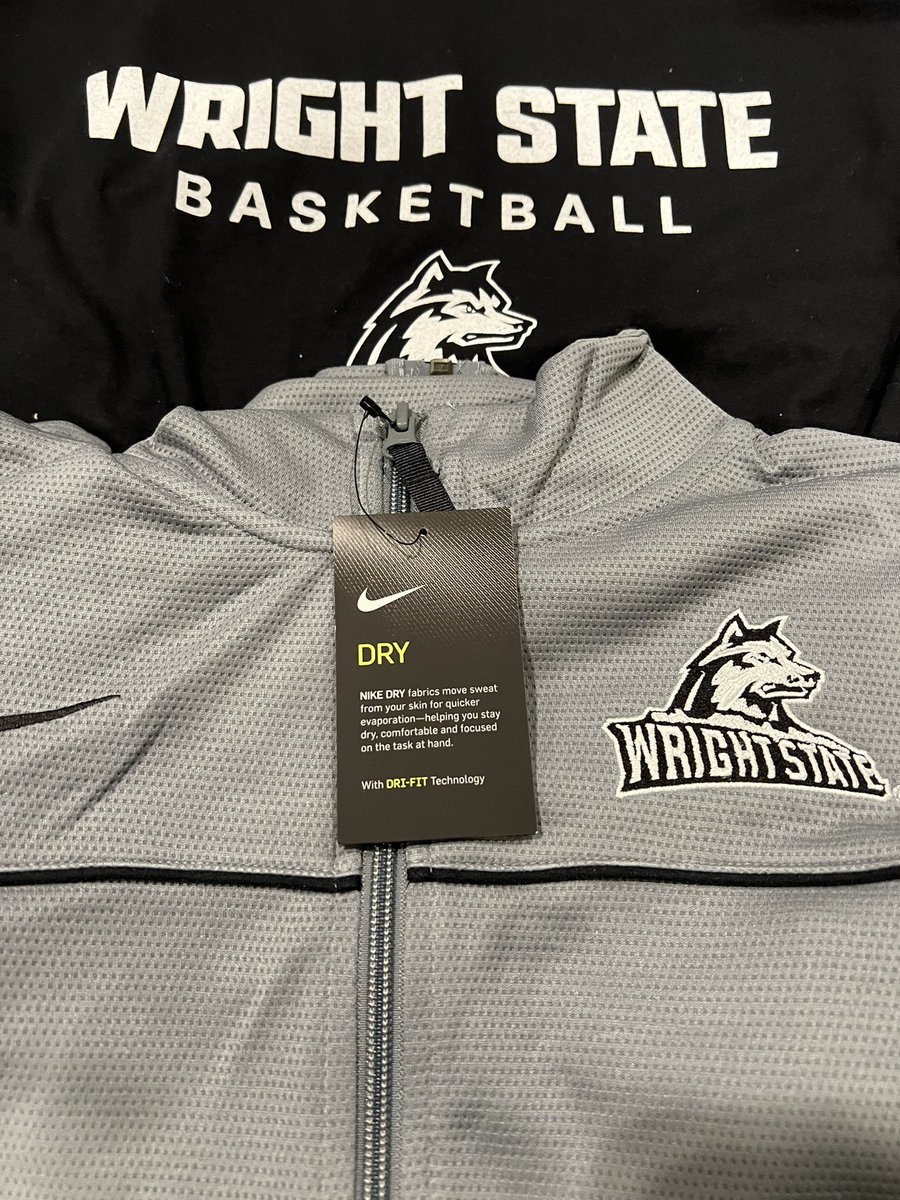 Swagalicious at the game tonight.  Blackout t-shirt and premium ticket holder swag.  #raiderup