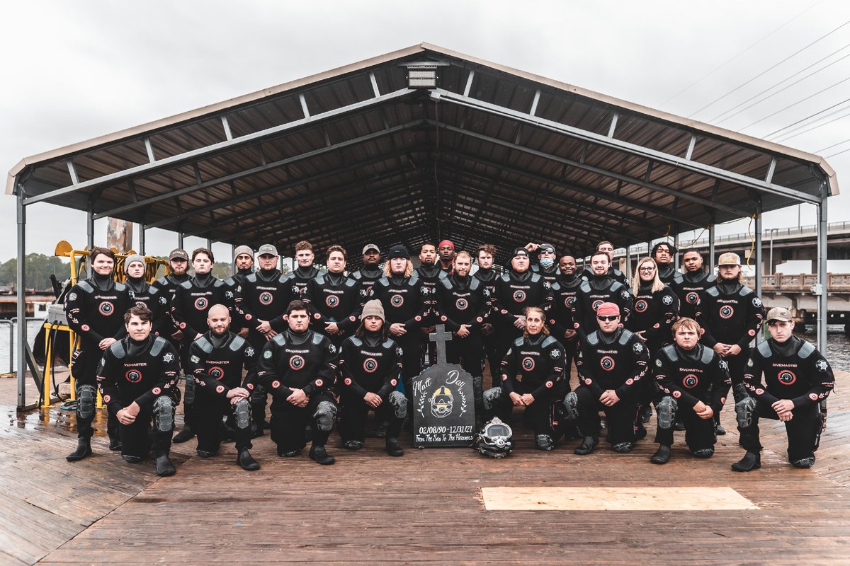 CDAtechnical's tweet photo. A huge congrats to class 1021! Help us celebrate their accomplishments in the comments! Great work!

Start your path to become a Commercial Diver at CDA Tech! #CDADiver

💥 Learn More 👉 Link in Bio!

#underwaterwelderinthemaking #underwaterweldertobe #underwaterwelder #under... https://t.co/1J6P9uaeVi