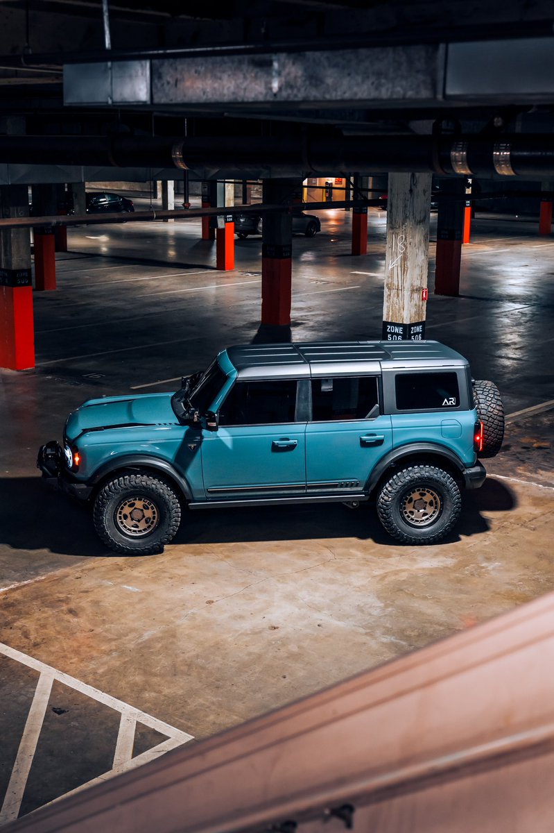 WoyshnisMedia's tweet image. I’m lovin these new Broncos