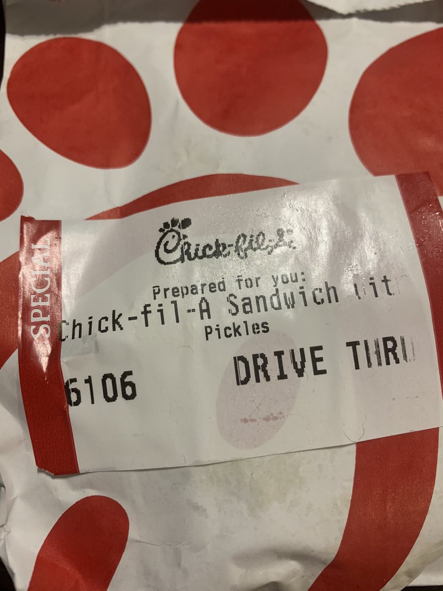 izzy_cahue's tweet photo. @ChickfilA 😢 I trusted you https://t.co/nb4lEY18Sz