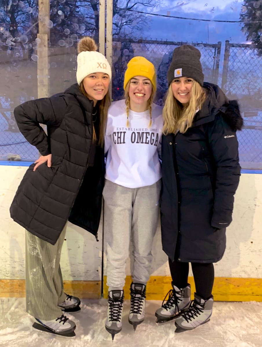 ToledoChiOmega's tweet photo. ❄️⛸the woman of chi omega had a blast ice skating with the men of @toledosae ⛸❄️ https://t.co/fKgAR5icMh