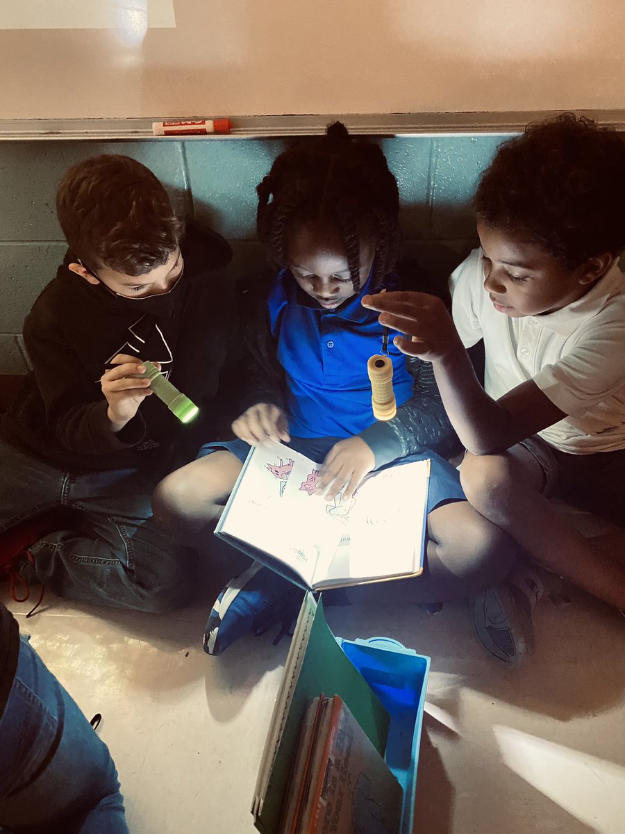KPSchneider9's tweet image. Made my week ♥️. @Michell01957241 I hope your heart swelled with pride as you watched your #3rdGraders help my #1stGraders sound out words they got stuck on in their books. Amazing 🤩! We loved being your reading buddies! @collierschools @EESpanthers #CCPSProud #WeAreReaders