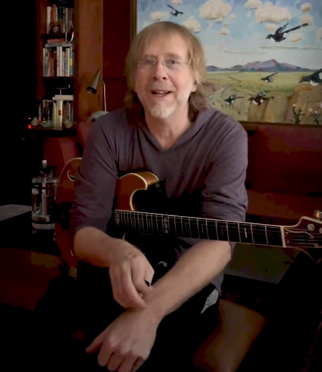 bizarchive's tweet image. Trey Anastasio, music teacher. Hopefully this is the first video of many to come.

instagram.com/tv/CZS2JPbLhCC…