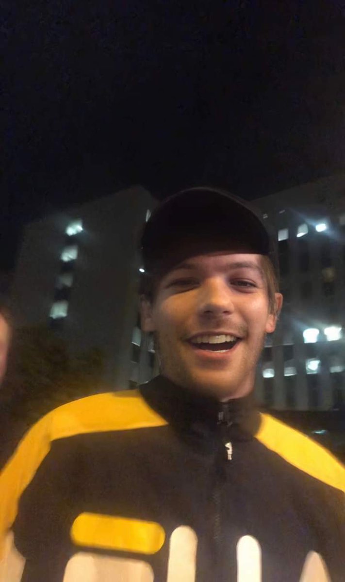 ltskzthv's tweet photo. Gracias por darle luz a mi vida, te amo infinitamente 

I vote #Louies for #BestFanArmy #iHeartAwards https://t.co/uOVhEl79zw