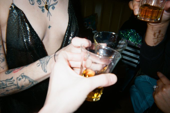 evidence of me being a good host https://t.co/f9W7WtpHKO