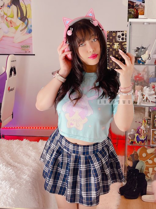 come hype me up on my very FIRST SOLO DJ SET! ?

LIVE NOW! ?

✨ https://t.co/XhPJzyiUUi https://t.co