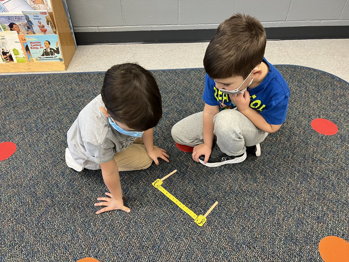 RachelPoe8's tweet photo. Playing our first math month game, top-it. @CoolidgeCougars #livoniapride https://t.co/JIrH9bk0V6