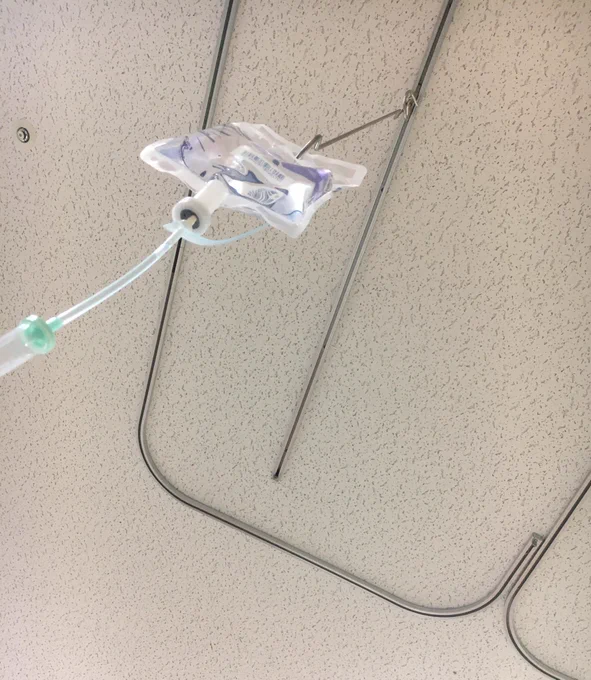 生まれて初めて救急車に乗せてもらいました 