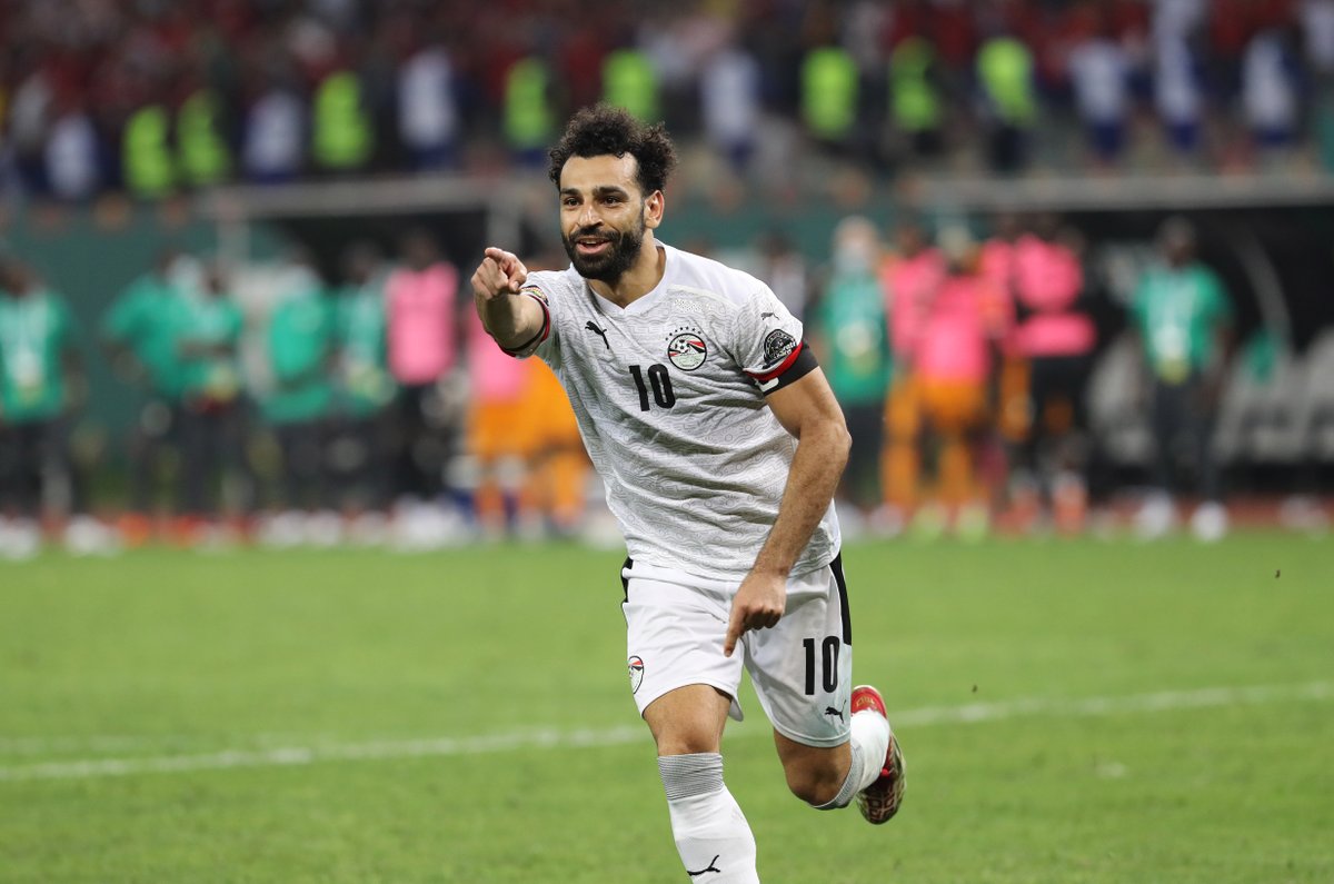 CAF_Online's tweet photo. Commitment 💯

Unmatched passion from @Mosalah 🇪🇬 👑 

#TotalEnergiesAFCON2021 | #AFCON2021 | #TeamEgypt https://t.co/33Wr8LXMpj