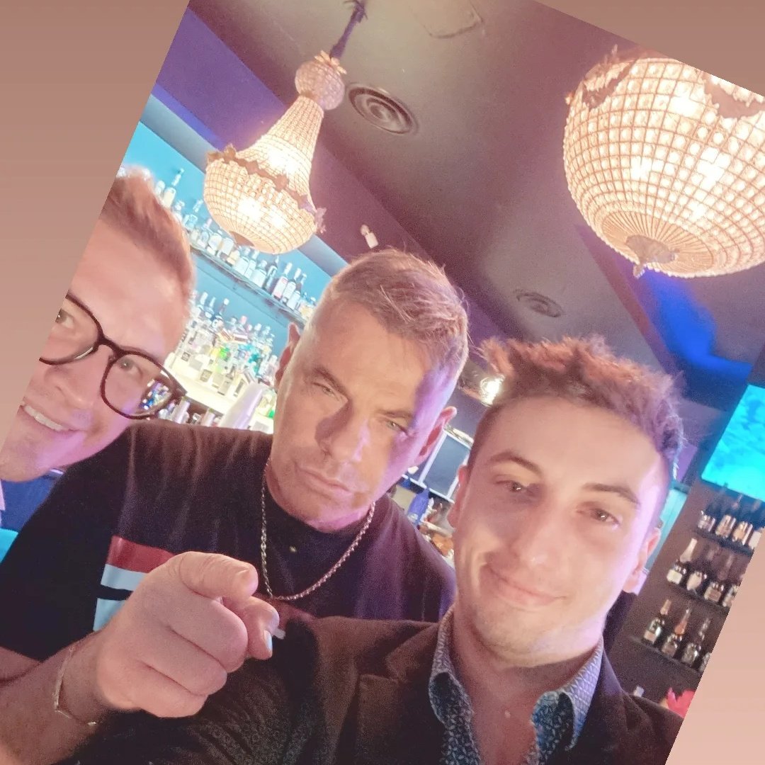 RScanzioli's tweet photo. #NewProfilePic https://t.co/lznzj6DgDj
