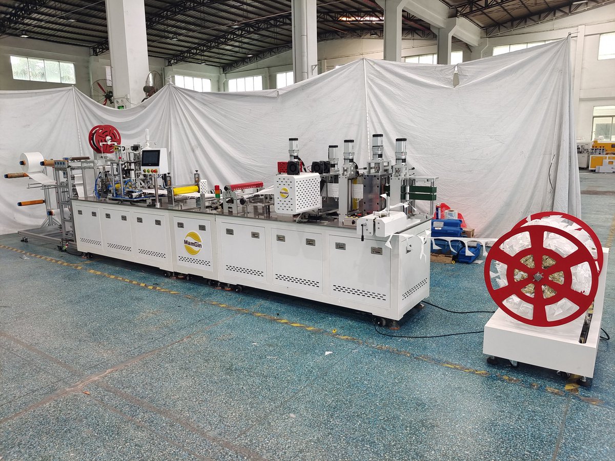 Mamgin_Tech's tweet photo. Hihg speed KN95 FFP2 Folded Earloop Mask Machine with Waste Collector_19 servo motors and 6 stepping motors

#FFP2mask
#KN95mask
#N95mask
#MaskMachine https://t.co/v1Z3SCyegD