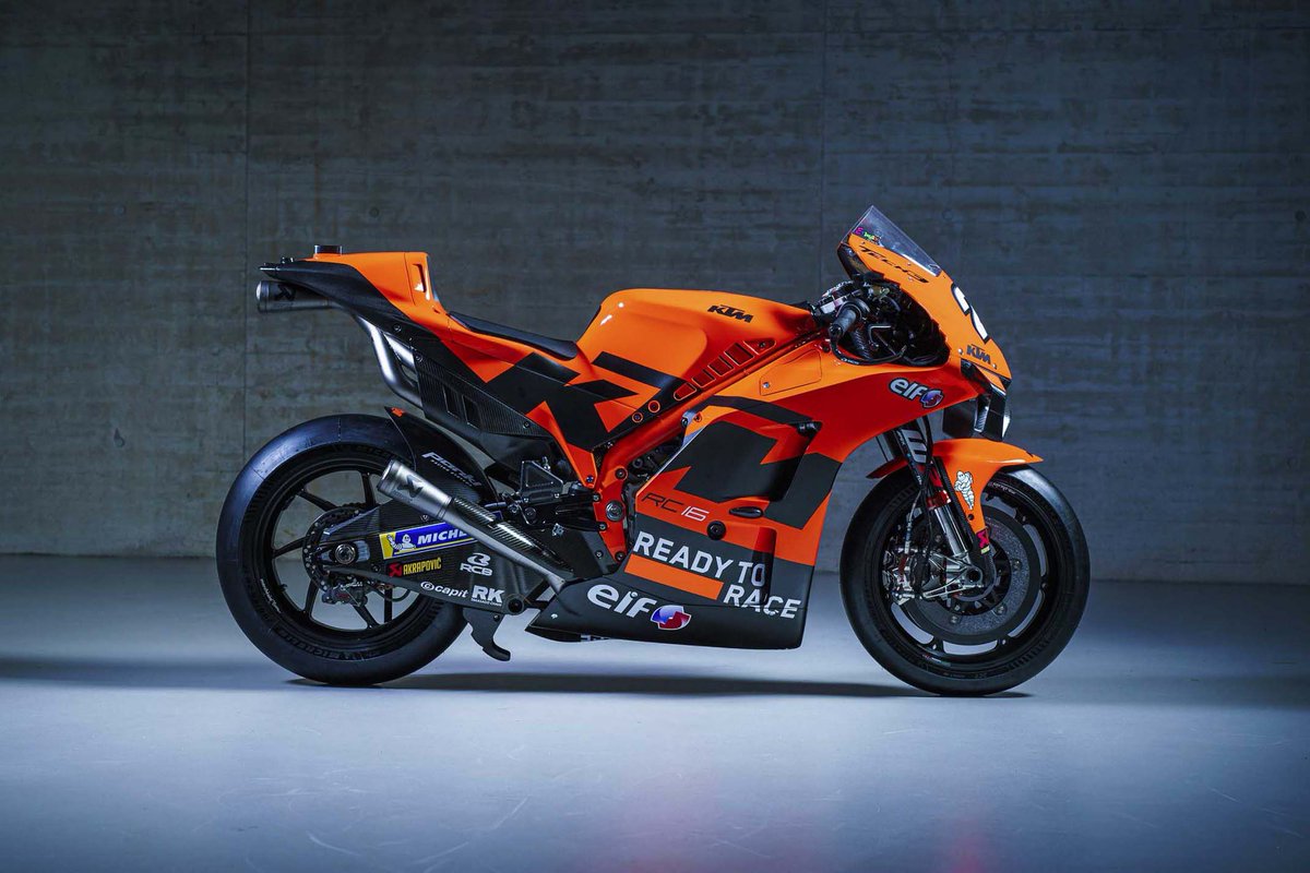 Asphalt_Rubber's tweet image. High-resolution images of some of the finest #MotoGP motorcycles on the planet never gets old, and the Tech3 livery on the KTM RC18 is certainly a stunning treat. Here are 165 photos for you to drool over. aspha.lt/34bPa4N