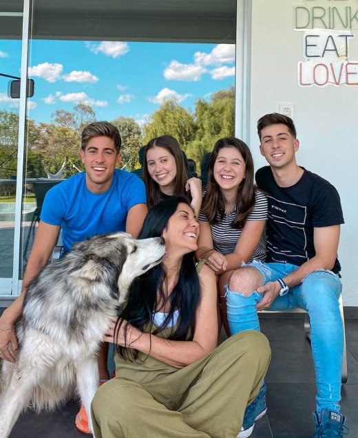 igoabebito's tweet photo. Que gente hermosa 🥺😍 https://t.co/pbch0ZewSW