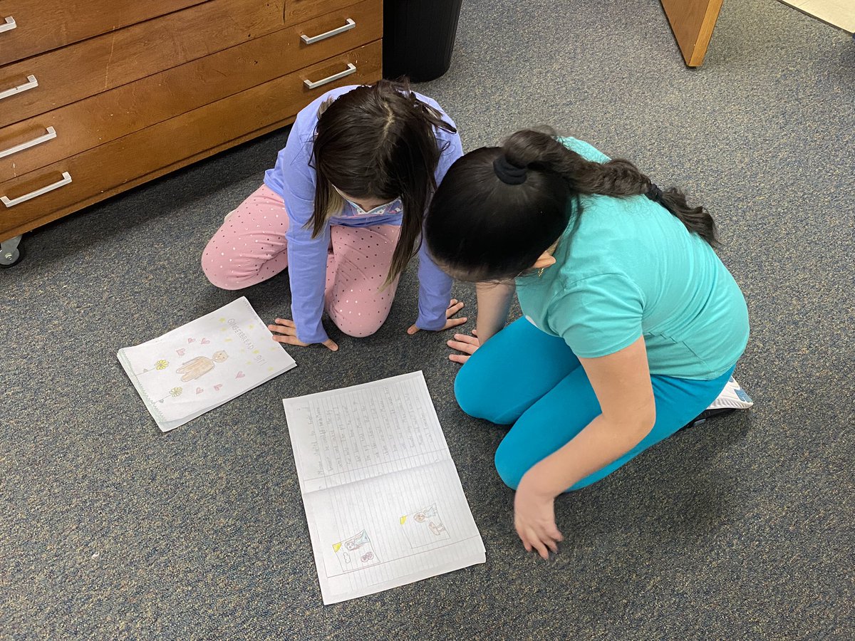 MrsAHamell's tweet photo. These 3rd Graders created some amazing Fairytales! From princesses to frosty the snowman and some gingerbread in between, these writers all put a twist in their characters/ stories! Such a fun writing celebration to help us wrap up the week. 📚✏️🎉 https://t.co/CgsQdTSUfm