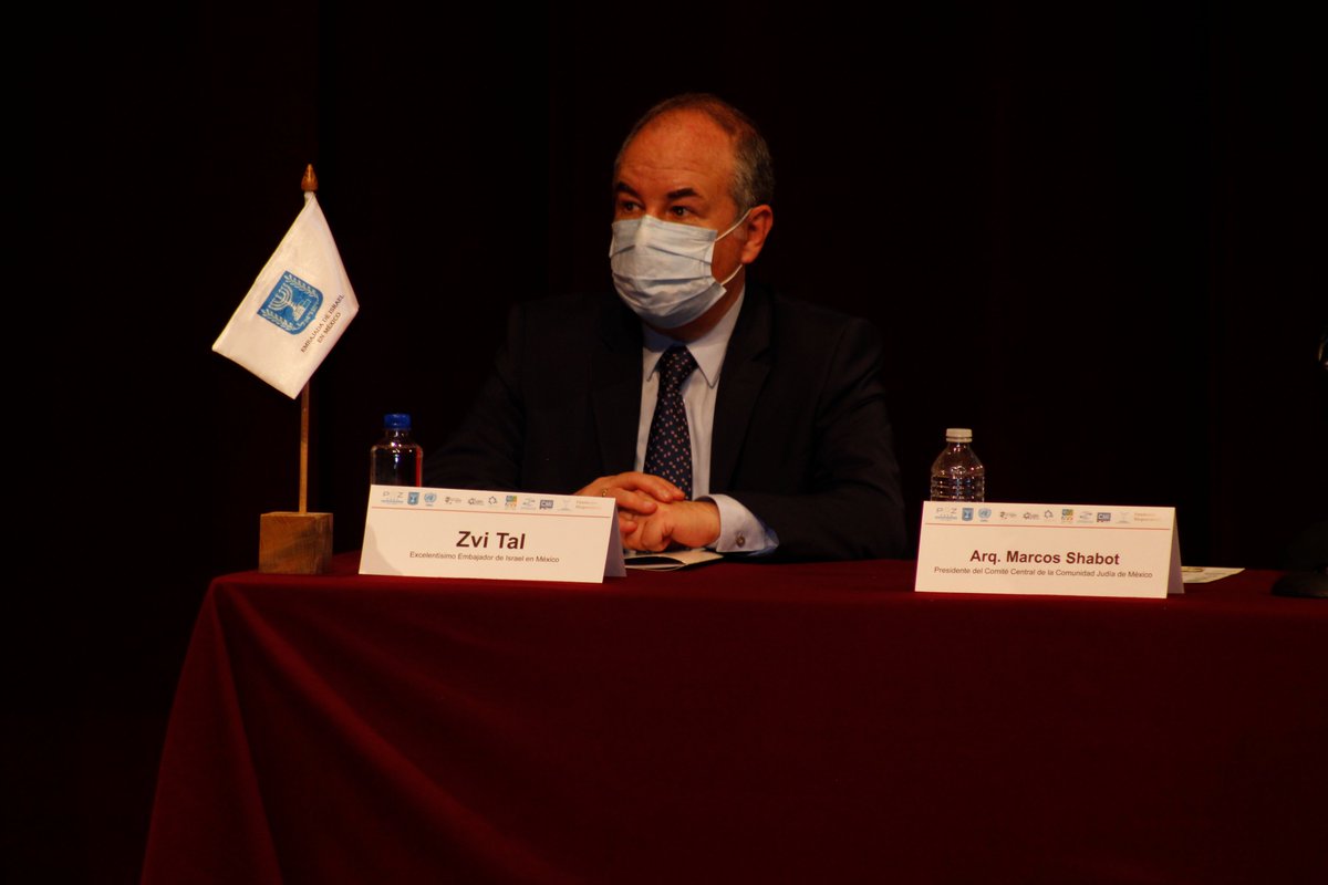 IsraelinMexico's tweet photo. El Emb. Zvi Tal y el Jefe de Misión Adjunto de la Embajada participaron en una ceremonia en conmemoración a las víctimas del #Holocausto, con la Institución Cristiana Latinoamericana (PAAZ) y otros actores relevantes.

#WeRemember #DiaInternacionalDelHolocausto #NuncaMas https://t.co/qXvrc0n8ND