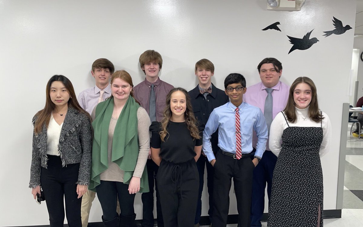 MaroonCrew's tweet photo. Congrats to our Academic Decathlon team for a successful day at their regional competition at Central Campus! The team finished 3rd in the Super Quiz Bowl &amp; had 6 individual award winners in Speech (2), Interview (2), Social Science &amp; Music! https://t.co/V2Ub3awJqz