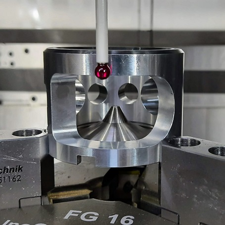 TCD_Ultramic's tweet photo. PLEASE RETWEET: We're #hiring a #postdoc researcher in #instrumentation development and #CNC #manufacturing. Salary €38,632-41,025. Diverse candidates &amp; informal enquiries welcome. https://t.co/96naSPYS6T @tcddublin @TCD_physics @tcdengineering  @IMR_ie @cranntcd @ambercentre https://t.co/ah7ABUYHyi
