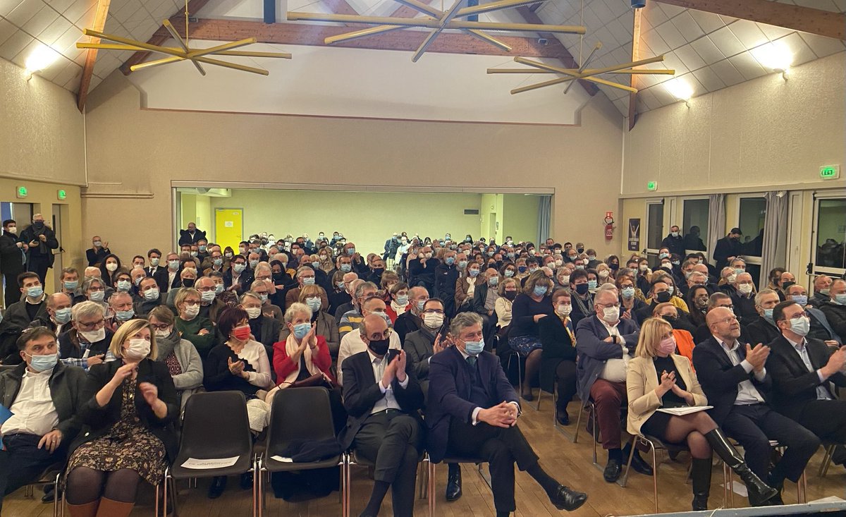 Lancement du comité de soutien de <a href="/vpecresse/">Valérie Pécresse</a> en Eure-et-Loir dans une salle comble, en présence de <a href="/N_Forissier/">Nicolas Forissier</a>, <a href="/aldemontgolfier/">A. de Montgolfier</a> <a href="/ChrisLEDORVEN/">LE DORVEN Christophe</a> Daniel Guéret <a href="/jpgorges/">Jean-Pierre GORGES</a> <a href="/oliviermarleix/">🇫🇷 Olivier Marleix</a> <a href="/Pierrefbillet/">Pierre-Frédéric Billet</a> <a href="/remimartial/">Rémi MARTIAL</a> avec la société civile pour la victoire 🚀🚀🚀 #Pécresse2022