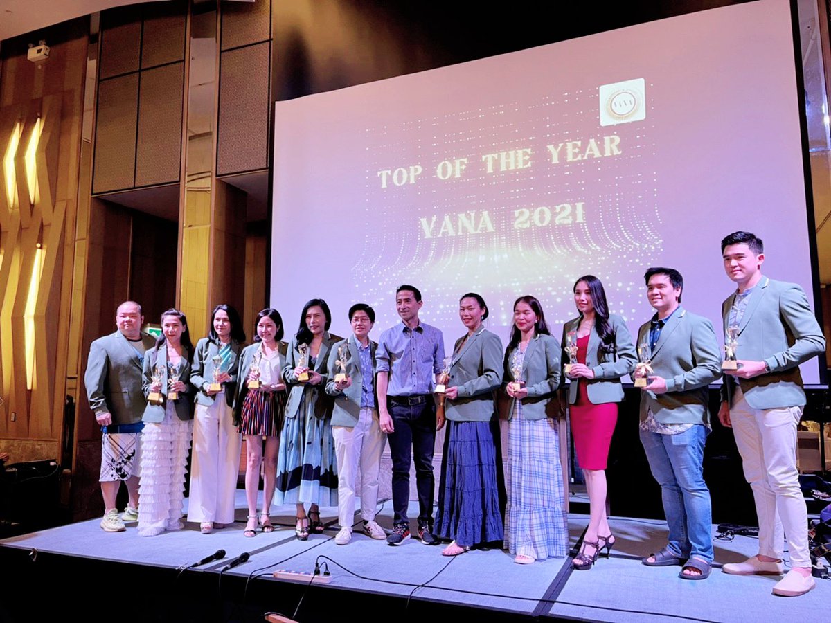 VanaSuperTeam's tweet photo. 🏆ขอแสดงความยินดีกับ VANA TOP OF THE YEAR 2021 🎉🎉🎉

สุดยอดมากๆ ทุกท่านครับ 👍

#VANATEAM
#VanaSuperteam
#HappinessandSuccess https://t.co/FGN60UywrV